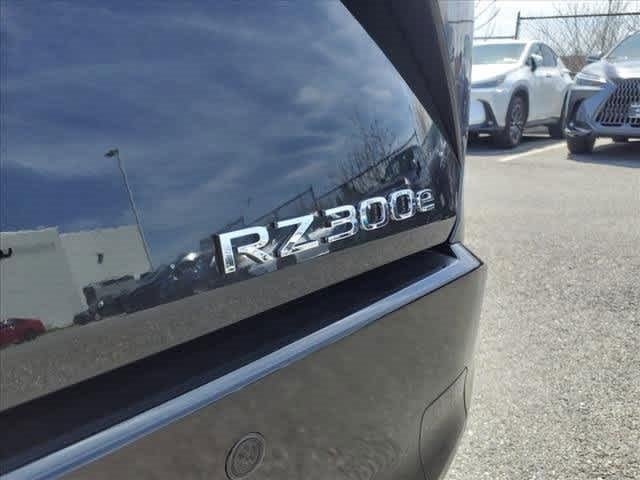 2024 Lexus RZ RZ 300e Premium FWD w/18 wheels